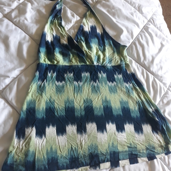 Halter top - Picture 1 of 5